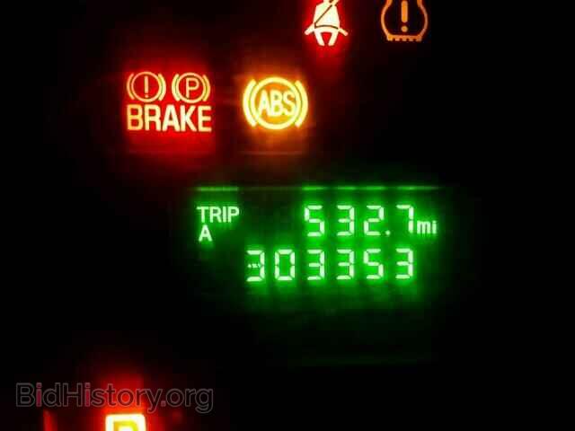 2011 FORD ECONOLINE - VIN: 1FBNE3BL0BDB01507 - Photo 8