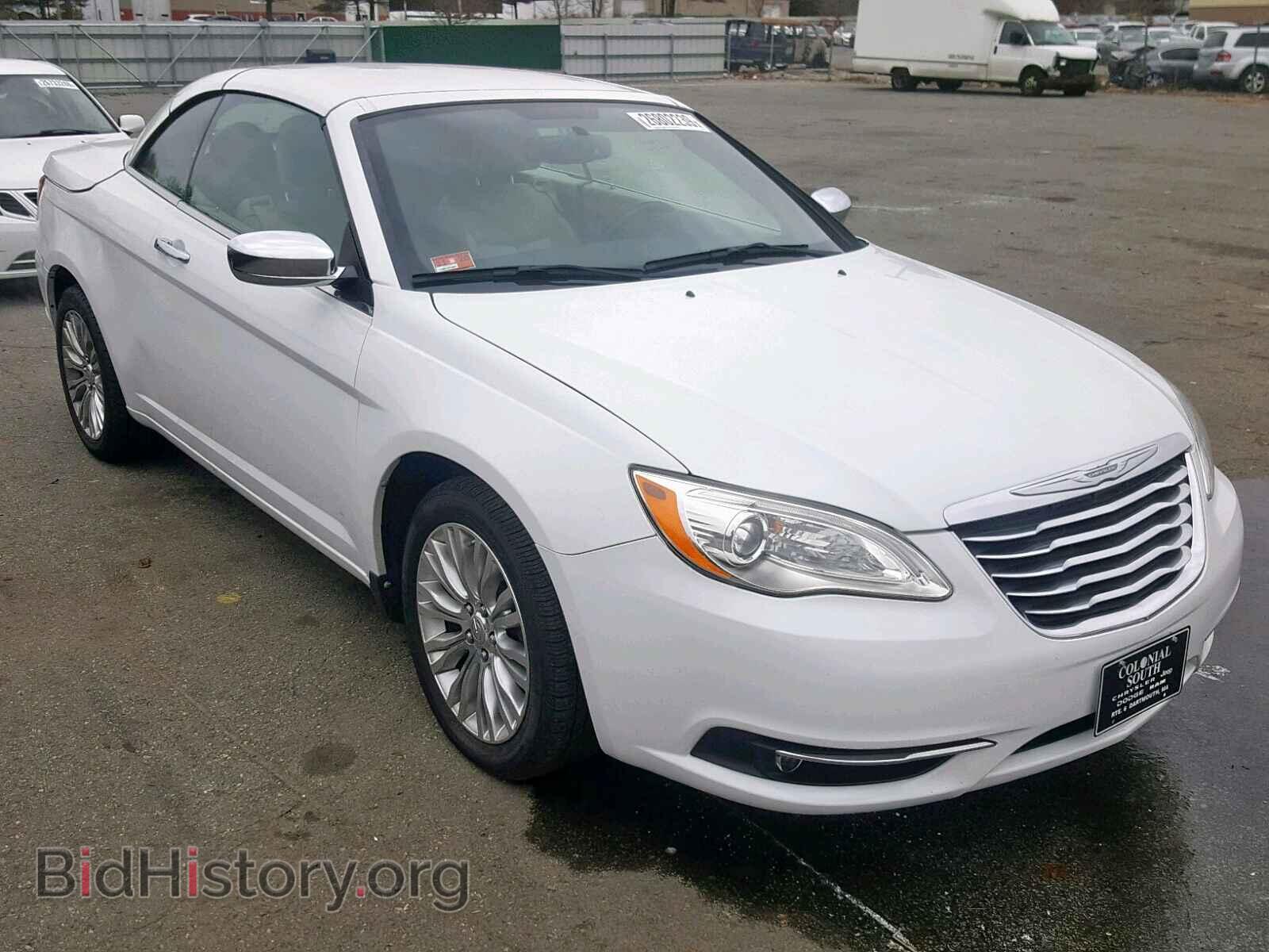 Photo 1C3BC7EG2BN529863 - CHRYSLER 200 2011