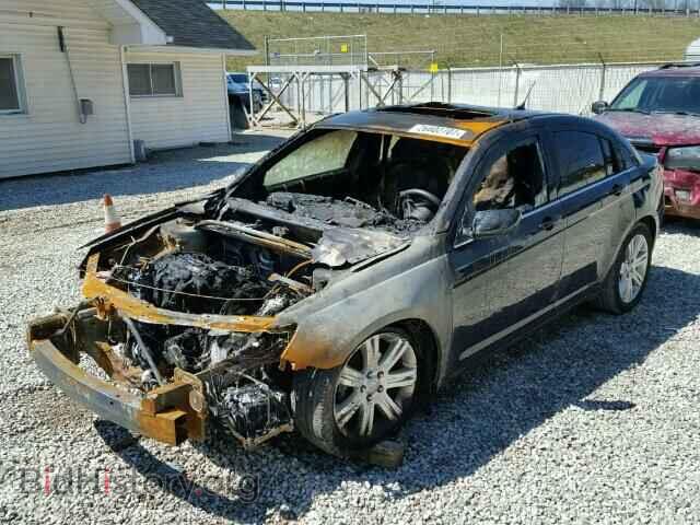 2012 CHRYSLER 200 - VIN: 1C3CCBBB1CN200170 - Photo 2
