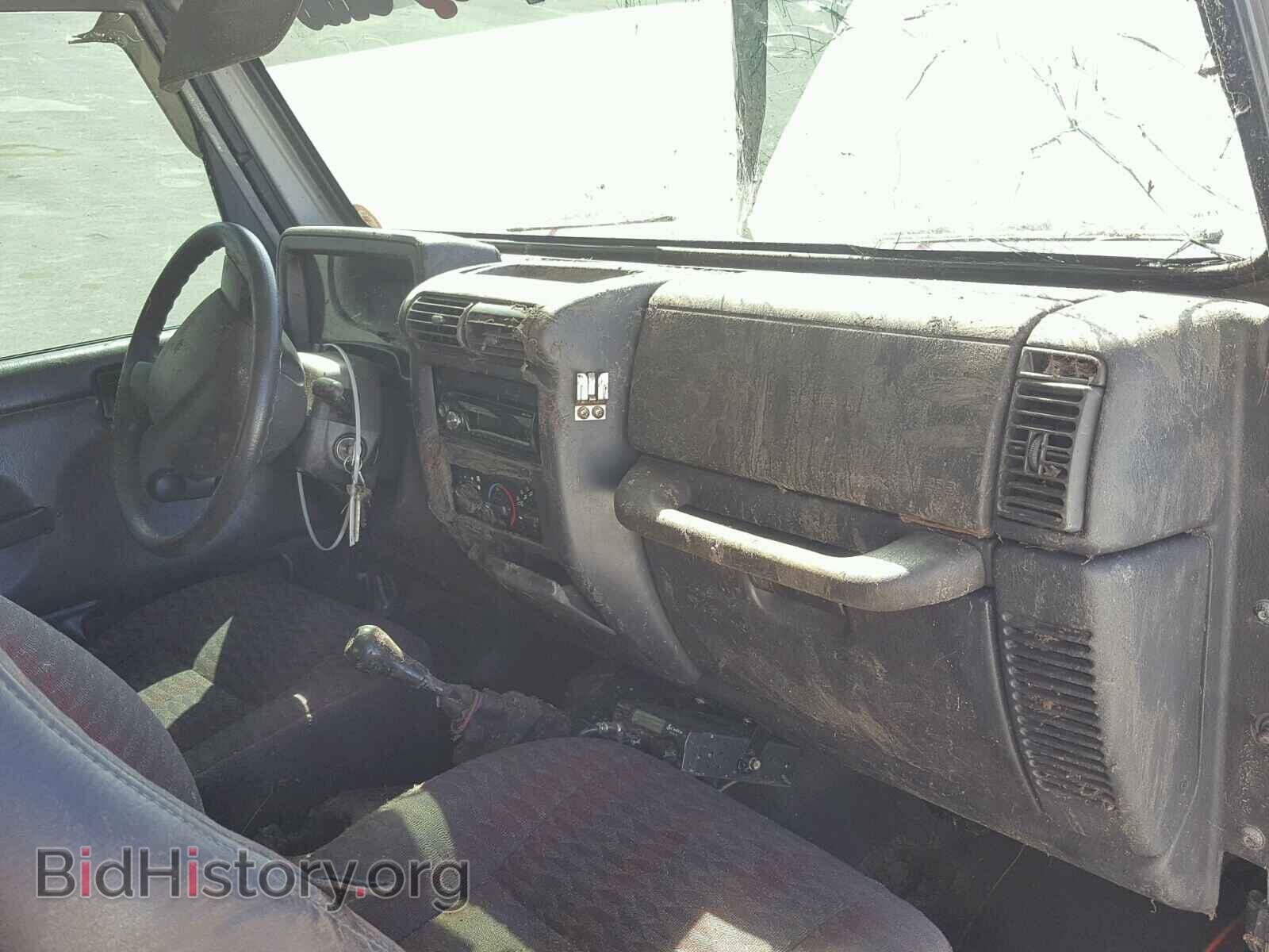 2000 JEEP WRANGLER - VIN: 1J4FA29P4YP767916 - Фото 9