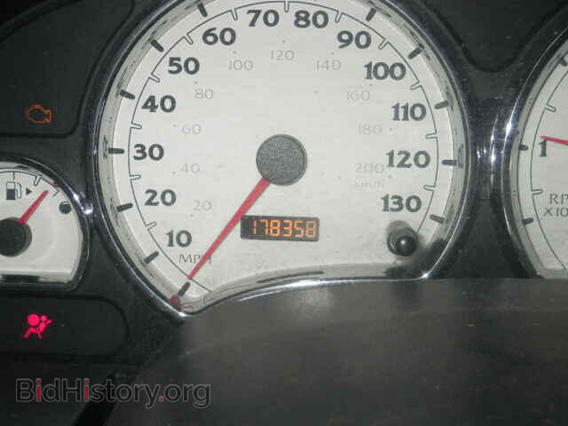 2005 SATURN VUE - VIN: 5GZCZ23D35S840751 - Фото 8