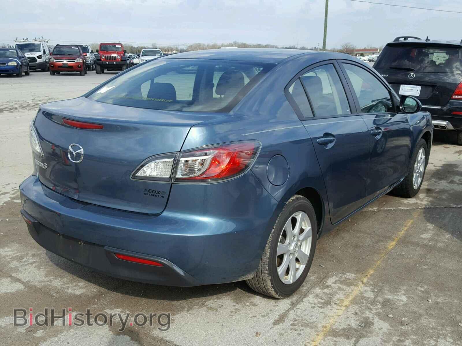 2011 MAZDA 3 - VIN: JM1BL1VF9B1371576 - Фото 4