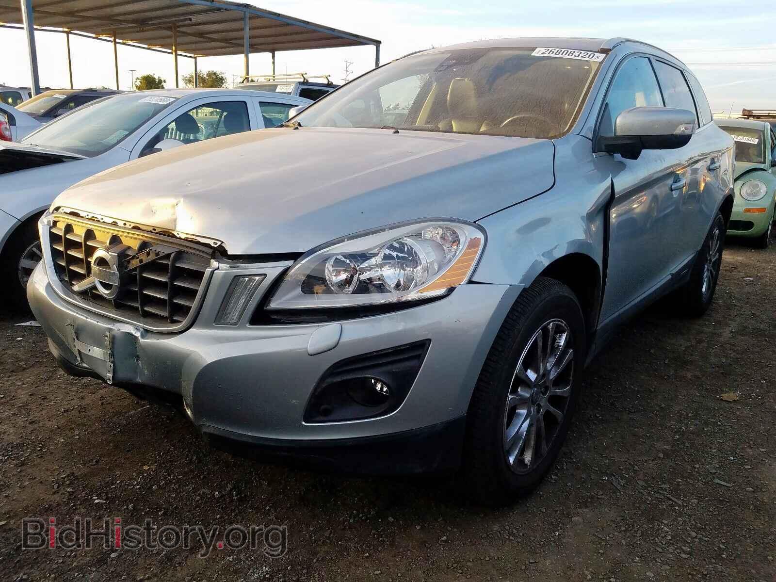 2010 VOLVO XC60 - VIN: YV4992DZ2A2020383 - Фото 2