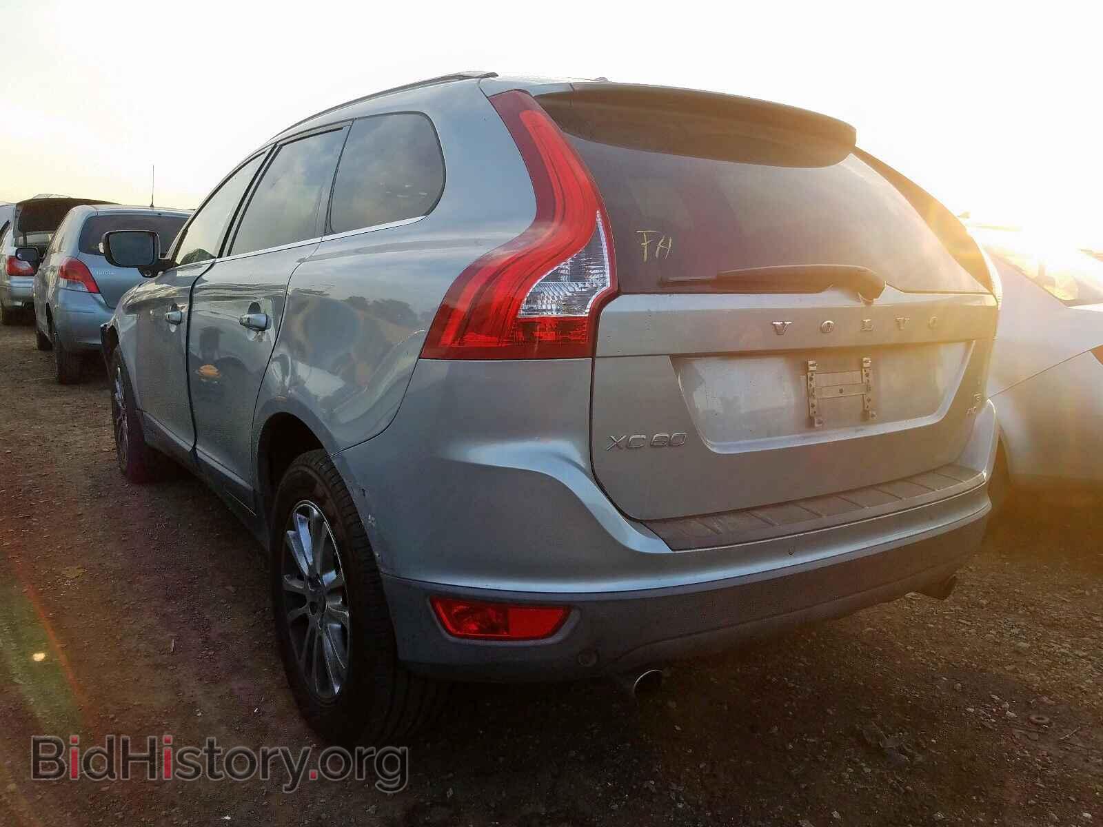 2010 VOLVO XC60 - VIN: YV4992DZ2A2020383 - Фото 3