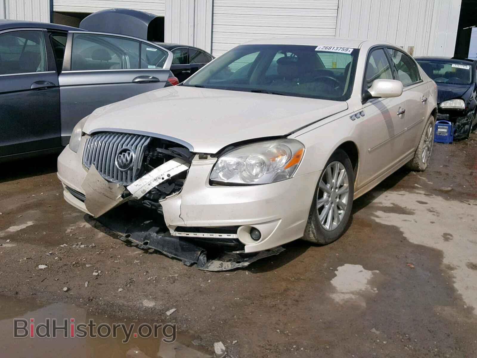 2011 BUICK LUCERNE - VIN: 1G4HC5EM8BU107923 - Фото 2