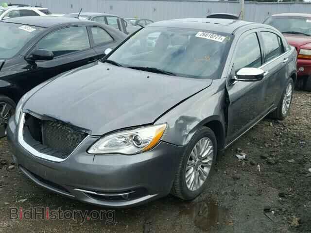 2011 CHRYSLER 200 - VIN: 1C3BC2FG3BN607262 - Фото 2