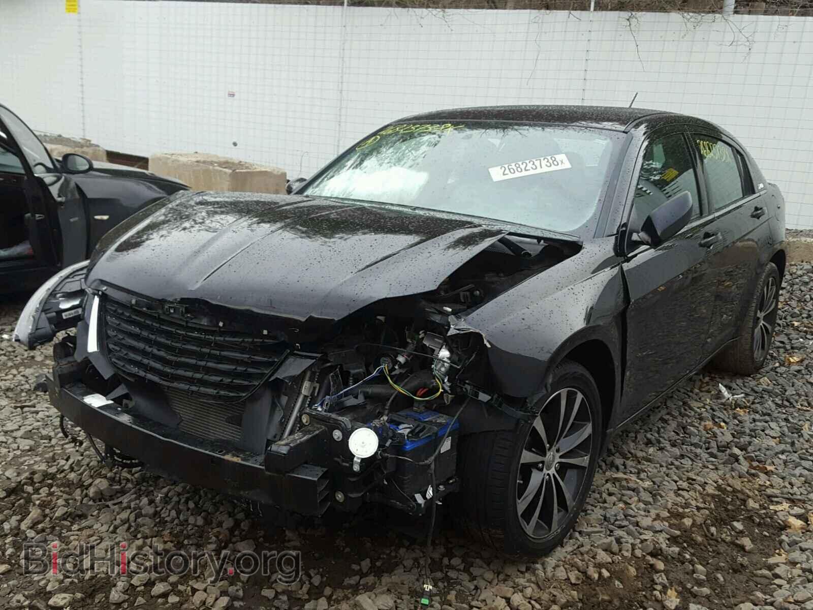 2011 CHRYSLER 200 - VIN: 1C3BC8FG5BN600977 - Фото 2