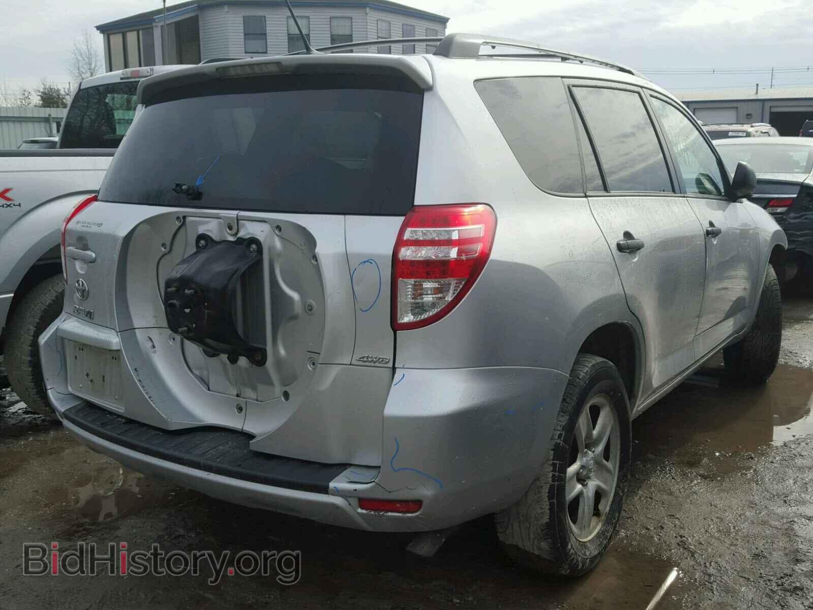 2011 TOYOTA RAV4 - VIN: 2T3BF4DV8BW106439 - Фото 4
