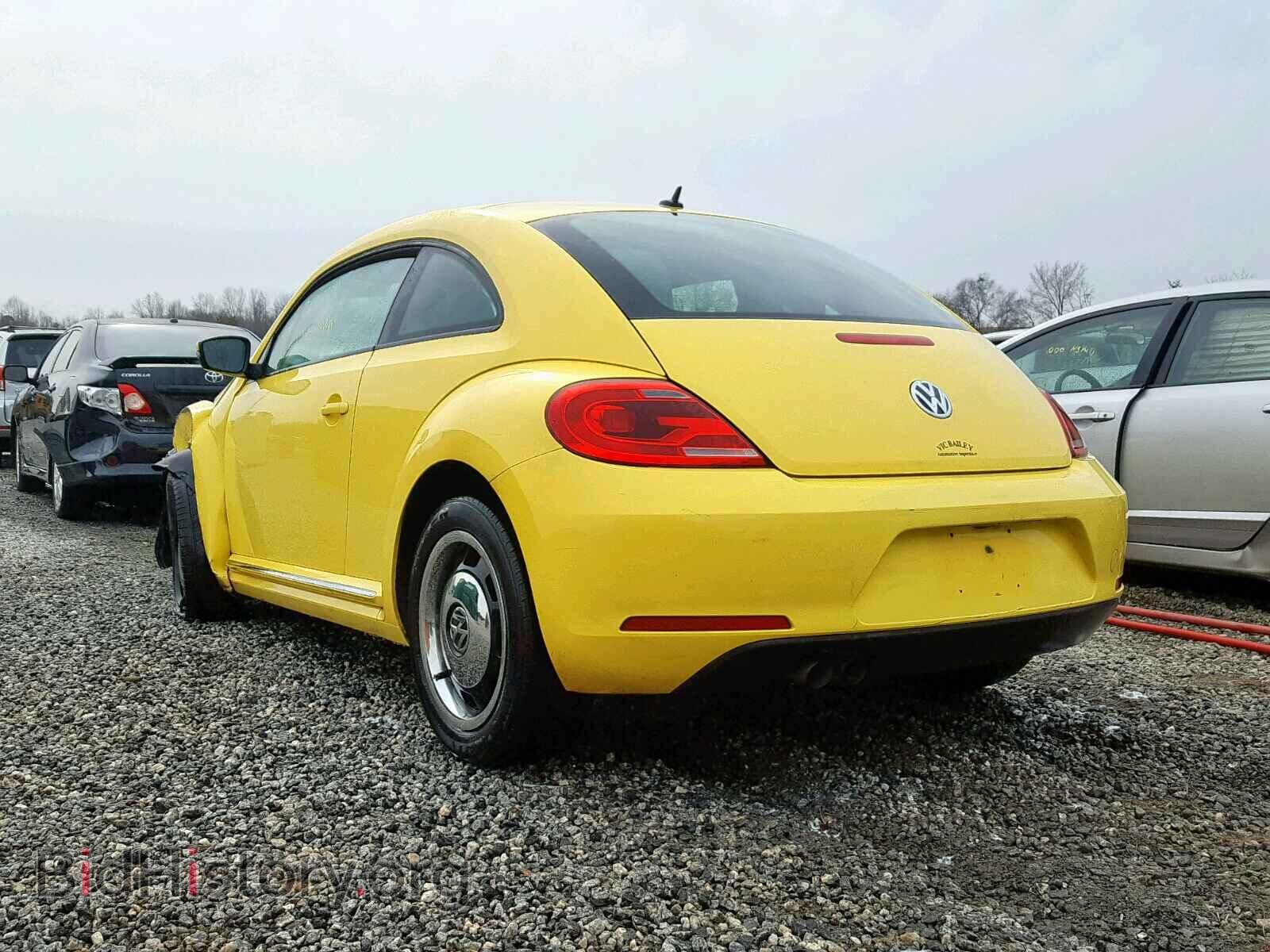 2013 VOLKSWAGEN BEETLE - VIN: 3VWJX7AT4DM637541 - Фото 3