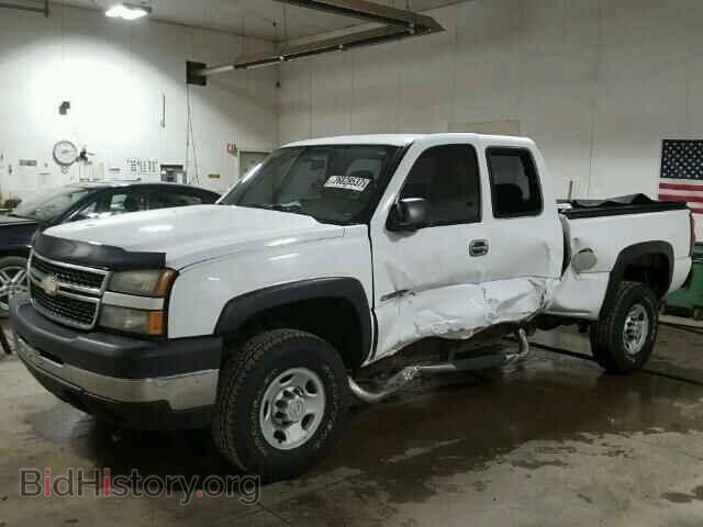2006 CHEVROLET SILVERADO - VIN: 1GCHC29U06E136961 - Фото 2