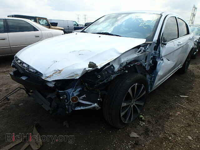 2012 CHRYSLER 200 - VIN: 1C3CCBHG4CN304414 - Фото 2