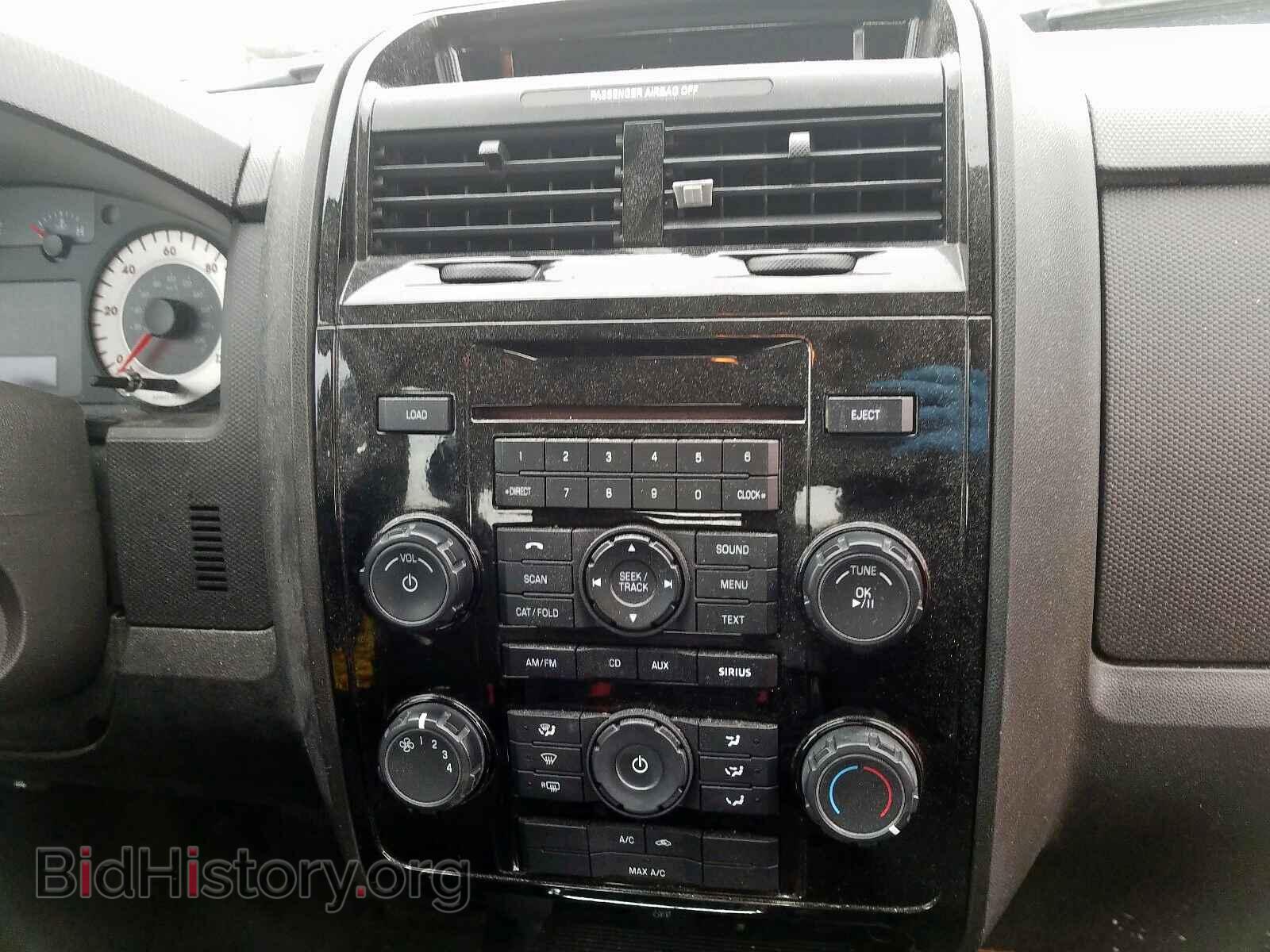 2011 MAZDA TRIBUTE - VIN: 4F2CY9C72BKM02712 - Фото 9