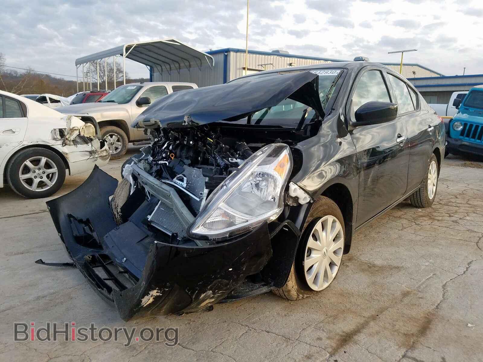 2019 NISSAN VERSA - VIN: 3N1CN7AP5KL879491 - Фото 2