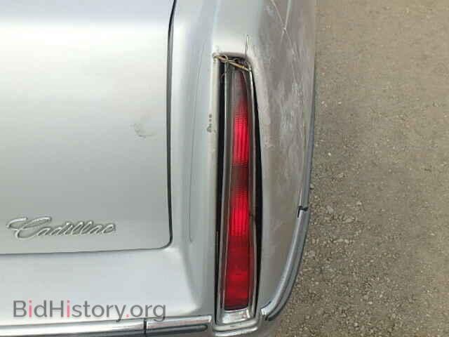 1994 CADILLAC DEVILLE - VIN: 1G6KD52B0RU246340 - Фото 10