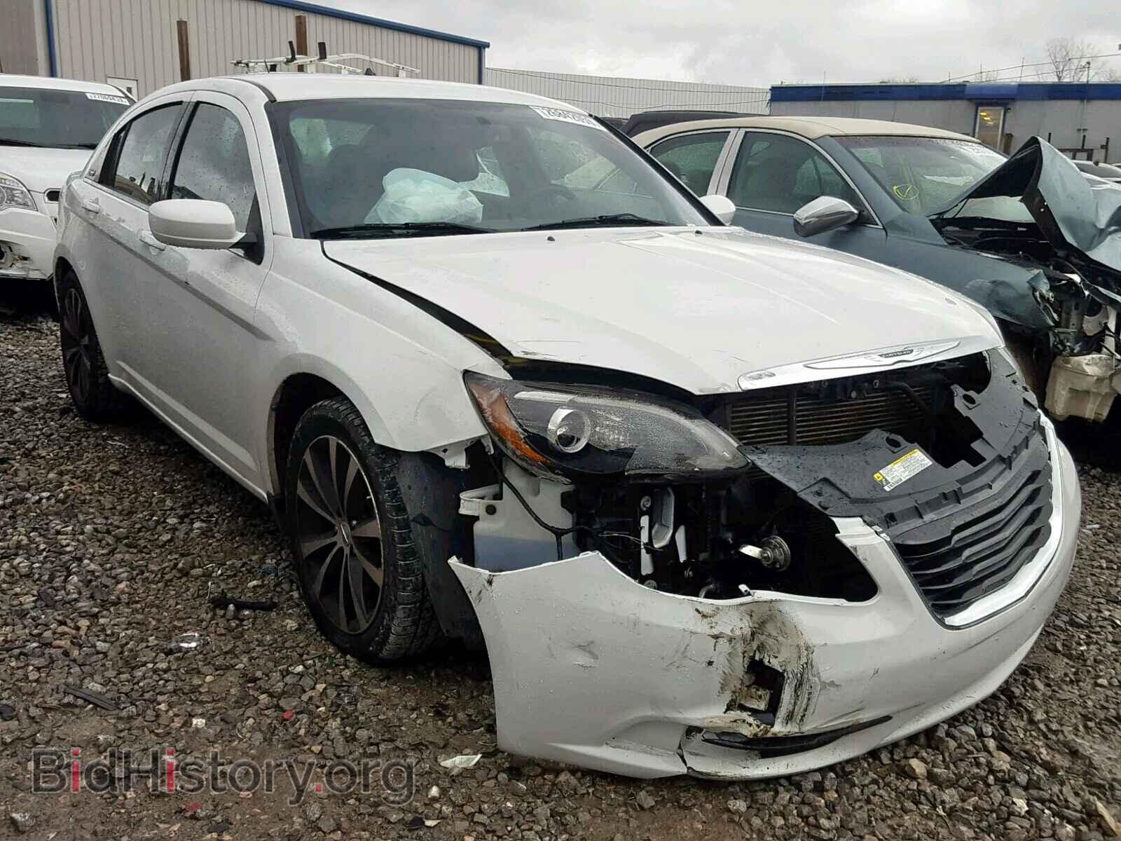 Фотография  - CHRYSLER 200 2012