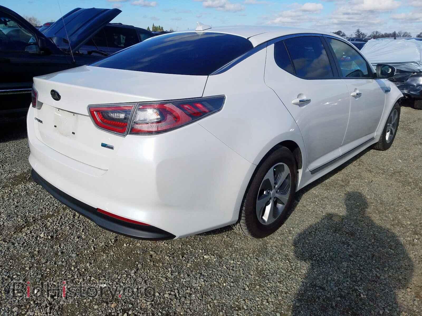 2014 KIA OPTIMA - VIN: KNAGM4AD7E5074972 - Photo 4