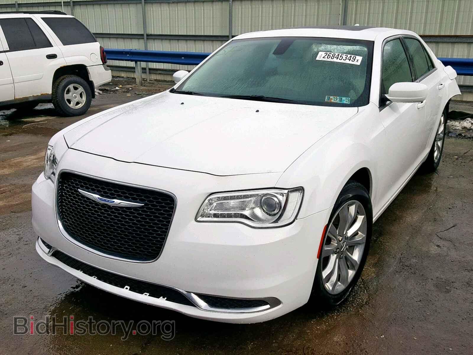 2017 CHRYSLER 300 - VIN: 2C3CCARG8HH655657 - Фото 2