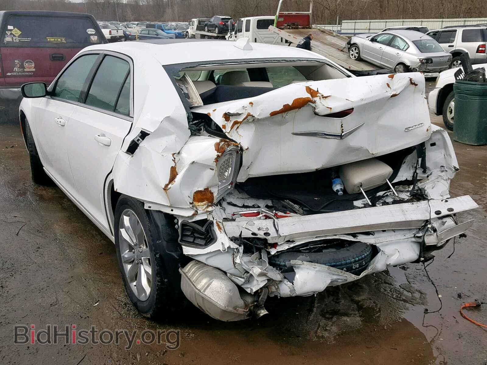 2017 CHRYSLER 300 - VIN: 2C3CCARG8HH655657 - Фото 3