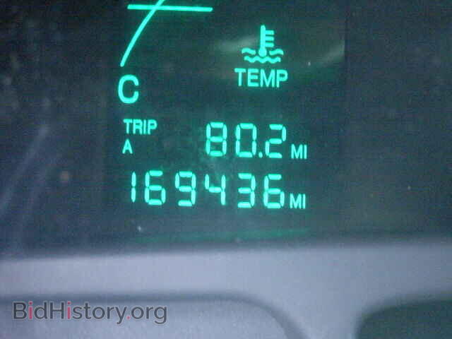 2000 CADILLAC DEVILLE - VIN: 1G6KD54Y5YU220221 - Photo 8
