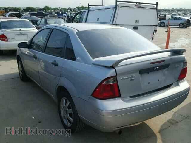 2005 FORD FOCUS - VIN: 1GAFP34N35W233944 - Фото 3