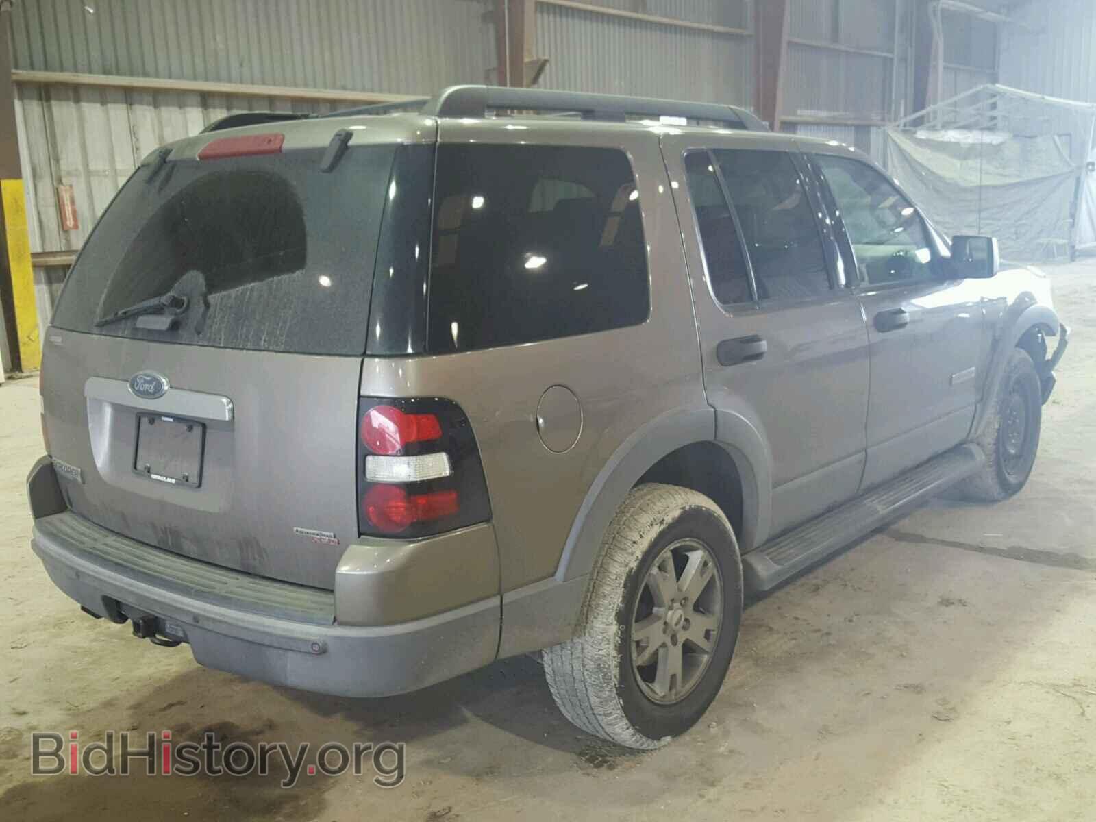 2006 FORD EXPLORER - VIN: 1FMEU63EX6UB24939 - Фото 4