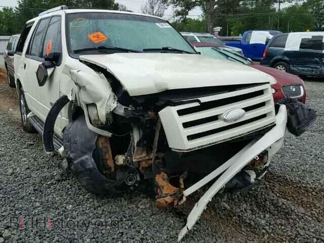 Photo 1FMFU19568LA10850 - FORD EXPEDITION 2008