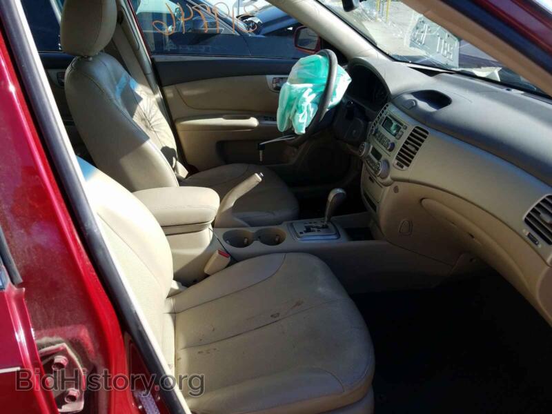 2008 Kia OPTIMA (VIN KNAGE123685251288) — фото 5 из 10