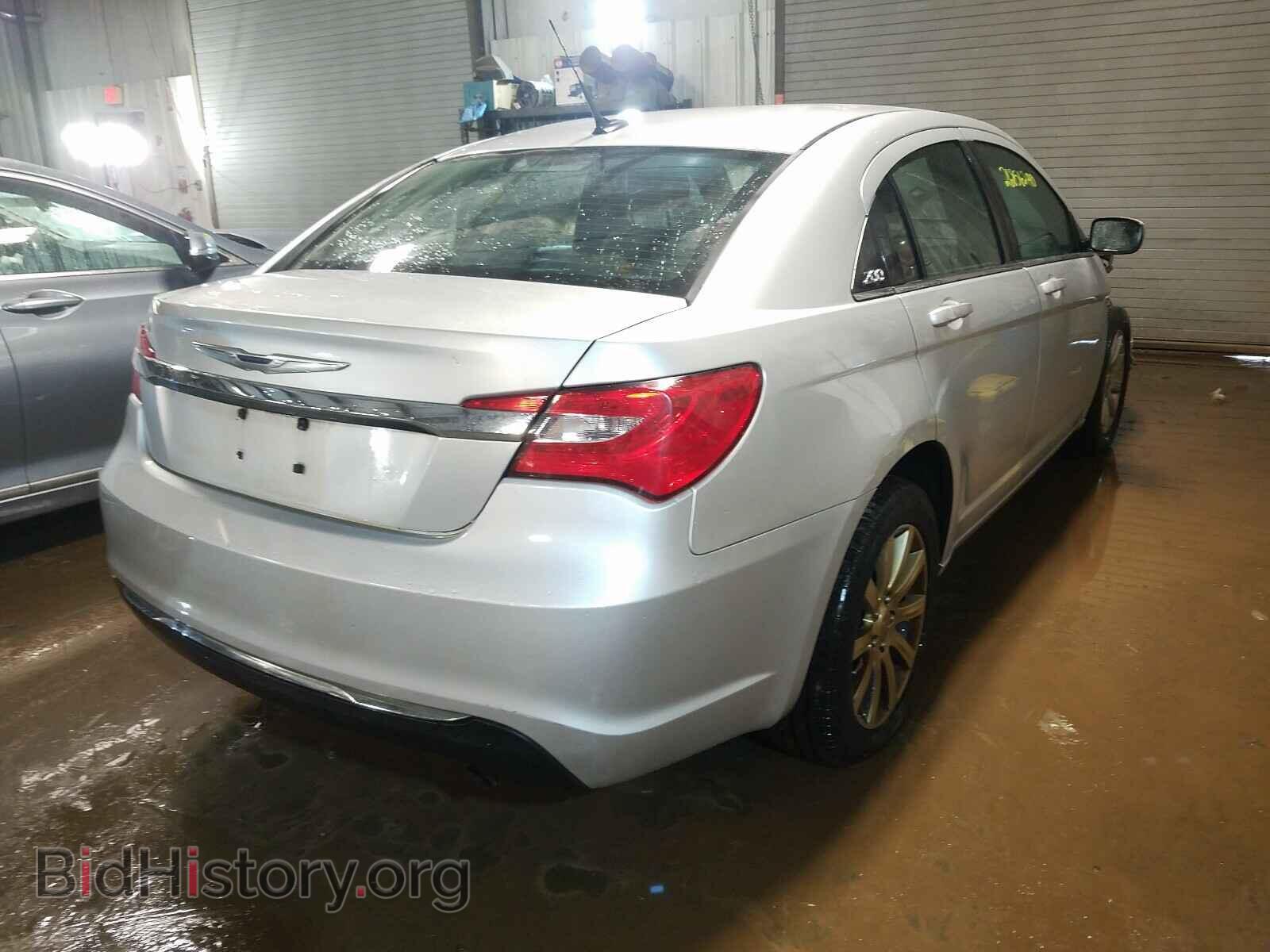 2011 CHRYSLER 200 - VIN: 1C3BC1FB0BN500992 - Фото 4