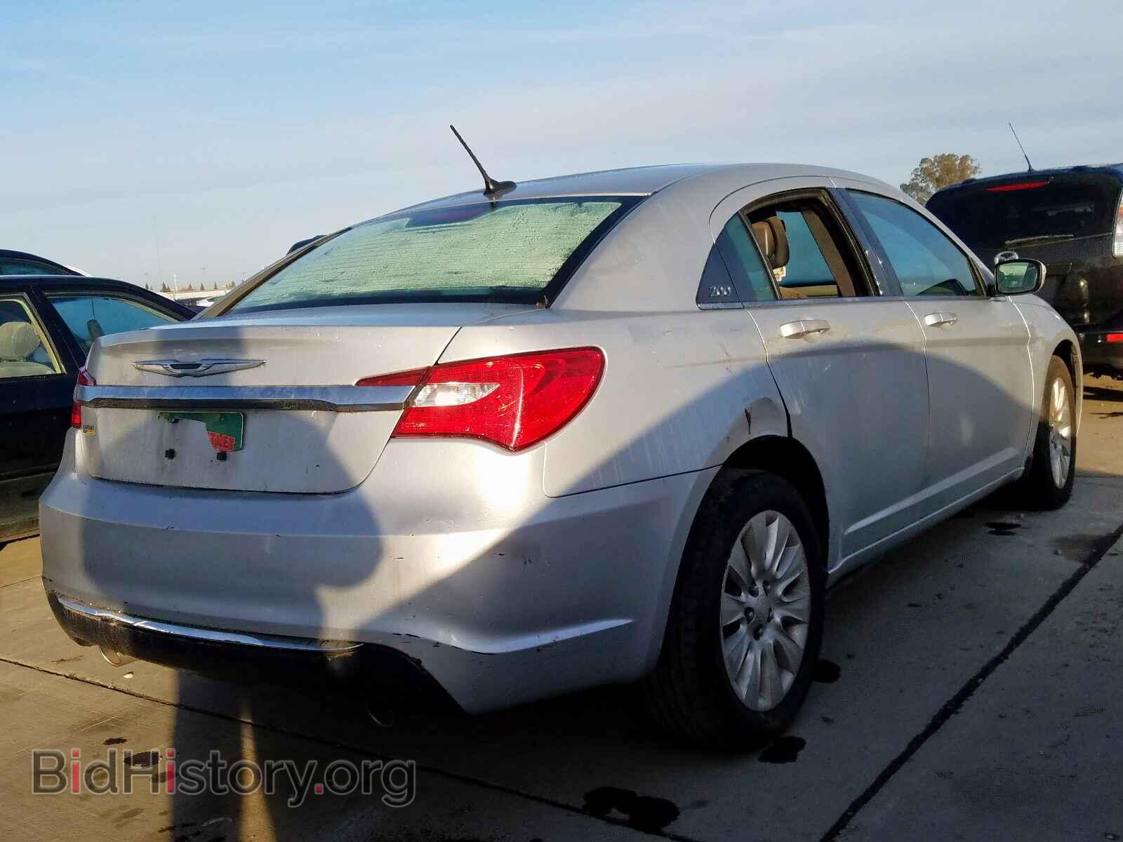 2012 CHRYSLER 200 - VIN: 1C3CCBAG2CN153860 - Фото 4