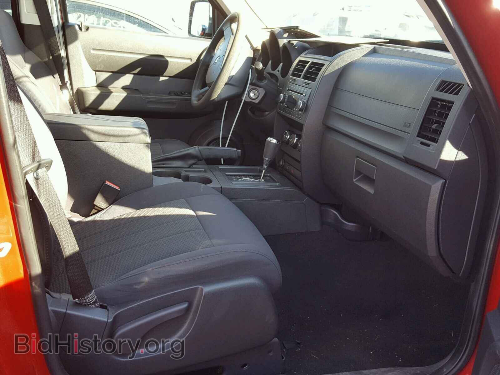 2011 DODGE NITRO - VIN: 1D4PT4GK0BW606972 - Photo 5