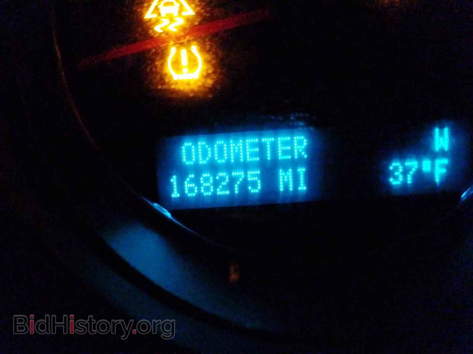 2011 GMC YUKON - VIN: 1GKS2CE06BR131594 - Фото 8