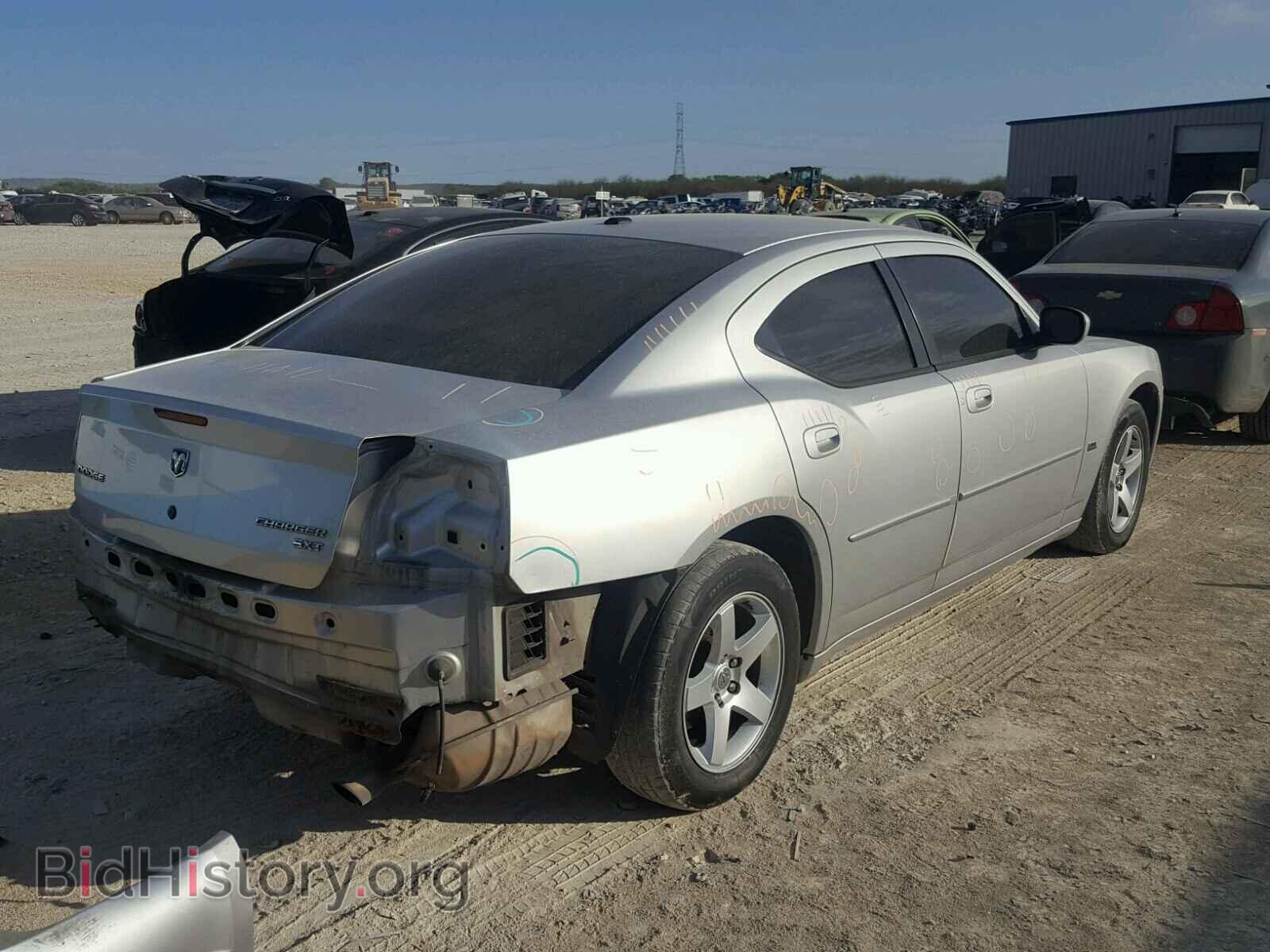 2010 DODGE CHARGER - VIN: 2B3CA3CV2AH227787 - Фото 4