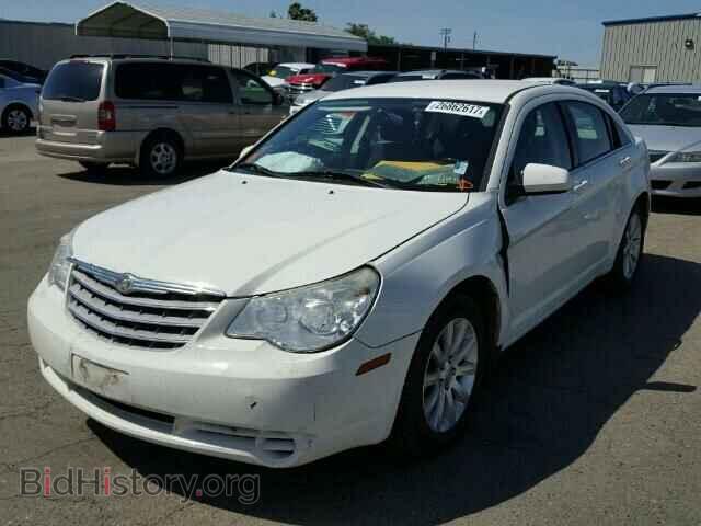 2010 CHRYSLER SEBRING - VIN: 1C3CC5FB0AN123199 - Фото 2