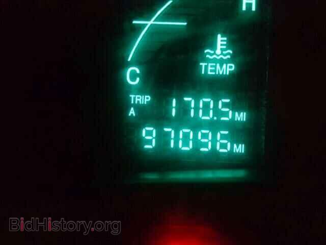 2003 CADILLAC DEVILLE - VIN: 1G6KD54Y63U182961 - Photo 8