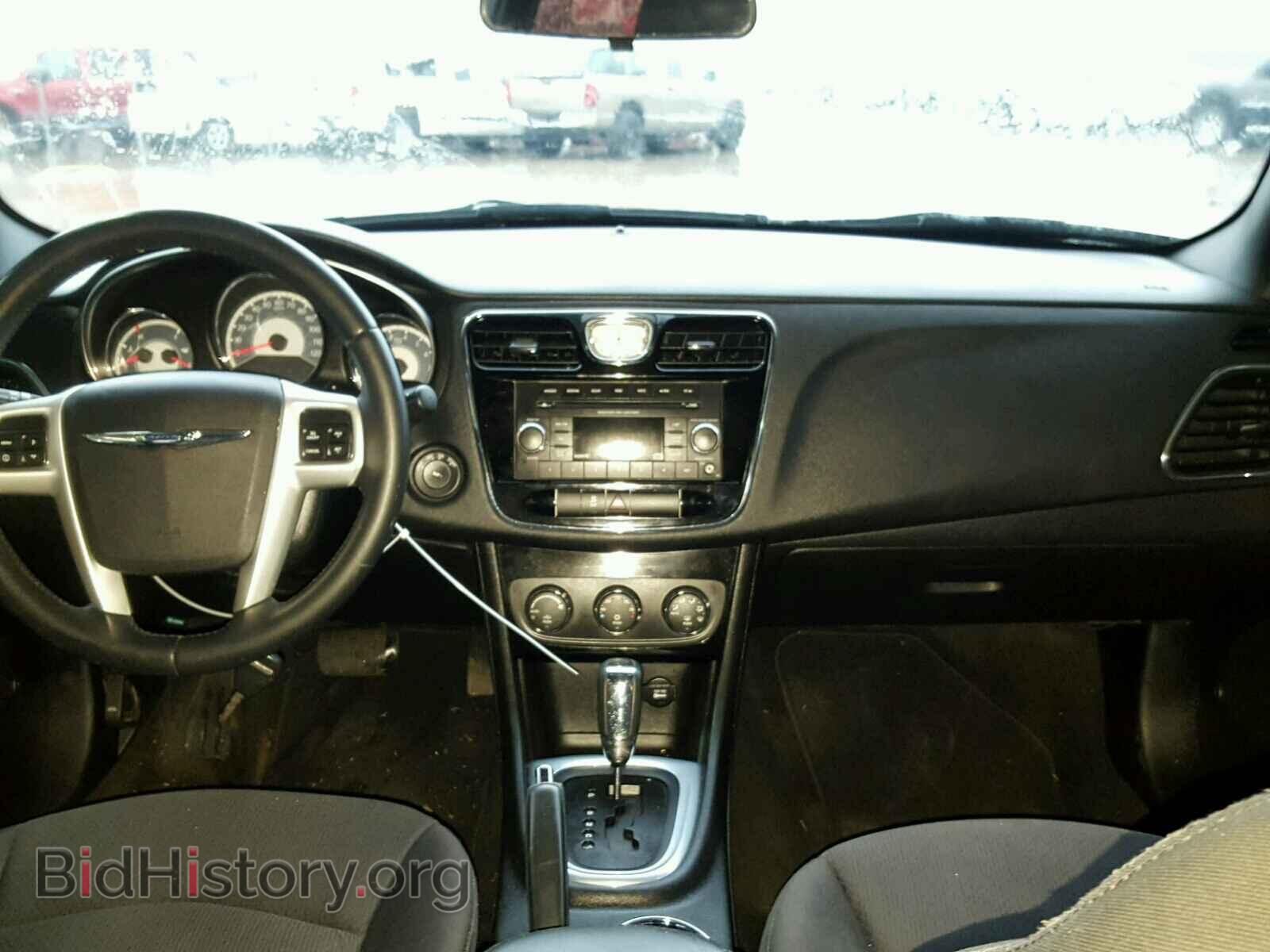 2012 CHRYSLER 200 - VIN: 1C3CCBBG8CN307891 - Фото 9