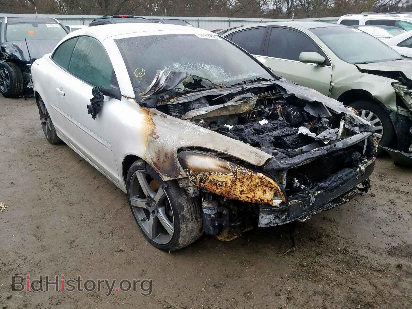 Photo YV1672MC4BJ110272 - VOLVO C70 2011