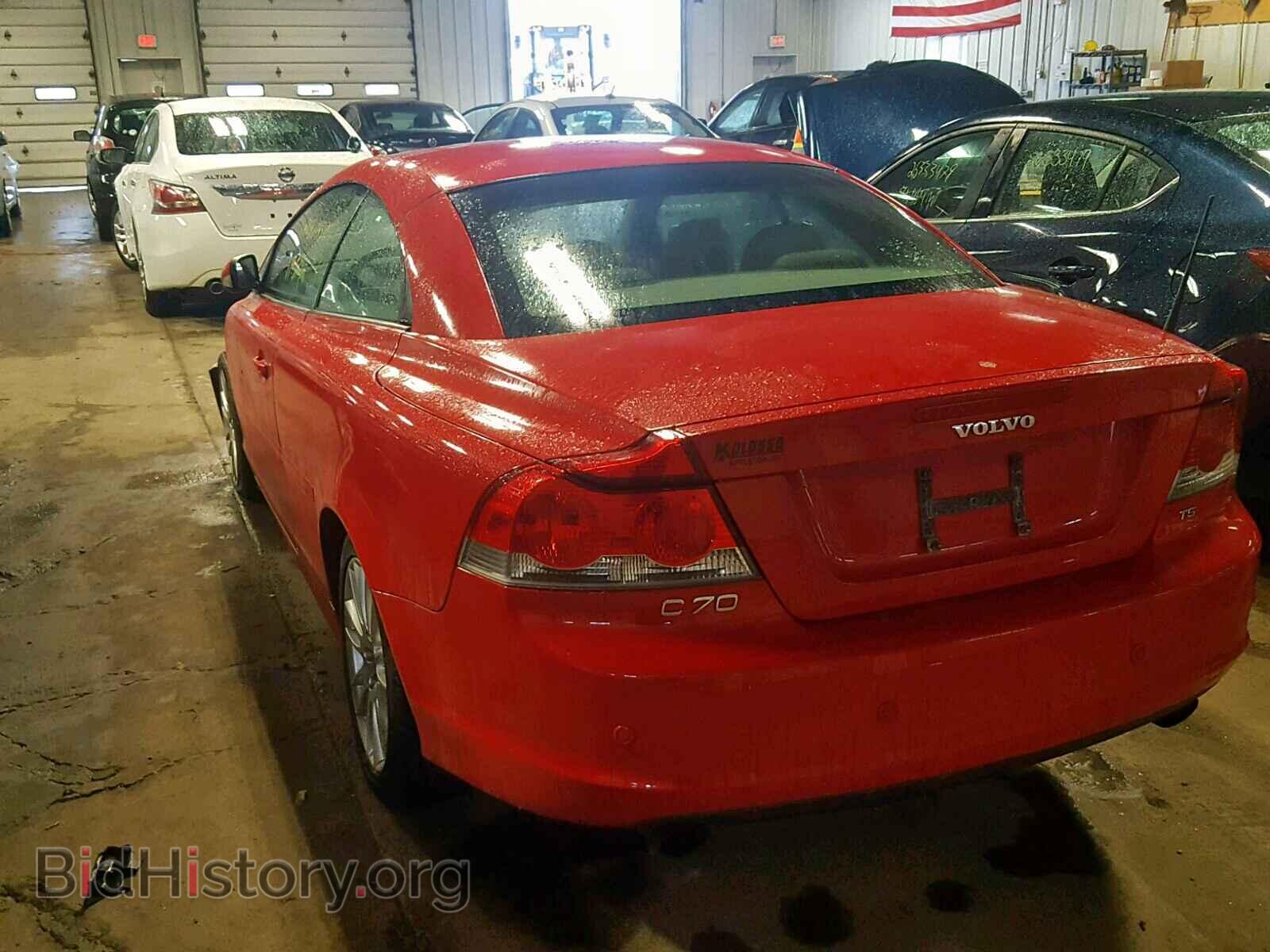 2007 VOLVO C70 - VIN: YV1MC682X7J016268 - Фото 3
