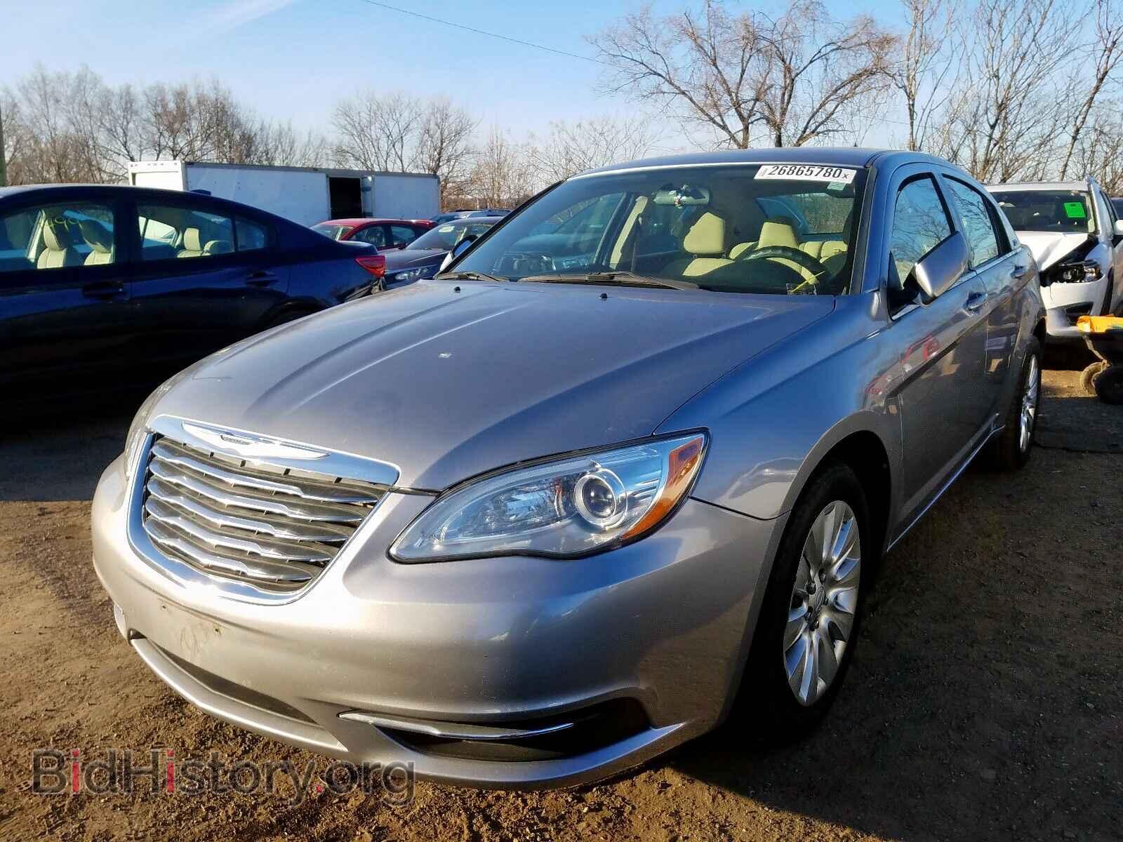 2013 CHRYSLER 200 - VIN: 1C3CCBAB0DN561733 - Фото 2