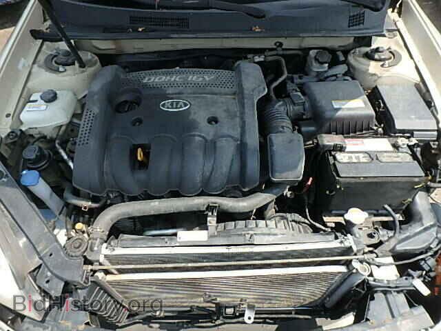2008 KIA OPTIMA - VIN: KNAGE123185203729 - Фото 7