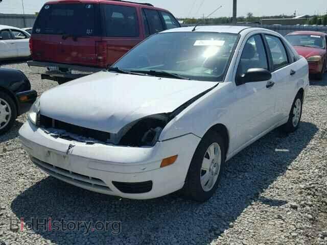 2007 FORD FOCUS - VIN: 1FAFP34N37W277610 - Фото 2