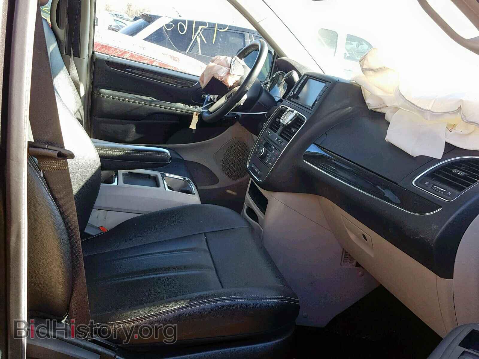 2016 CHRYSLER TOWN & COU - VIN: 2C4RC1BG4GR280990 - Фото 5