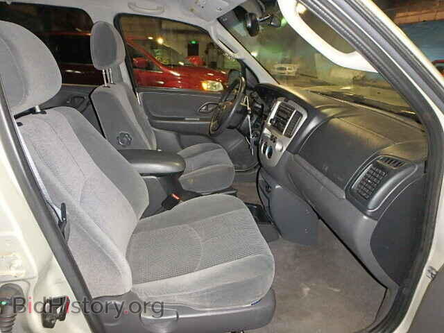 2003 MAZDA TRIBUTE - VIN: 4F2YZ94183KM11042 - Фото 5