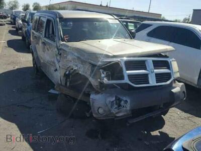2007 Dodge NITRO Nitro SXT, светло-коричневый — VIN 1D8GT28K67W592228, Copart