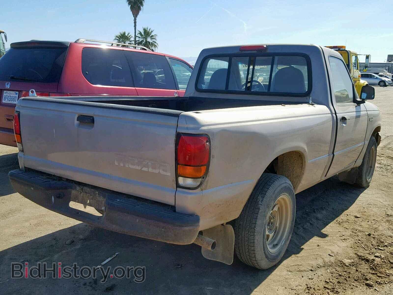 1996 MAZDA B2300 - VIN: 4F4CR12AXTTM20311 - Фото 4