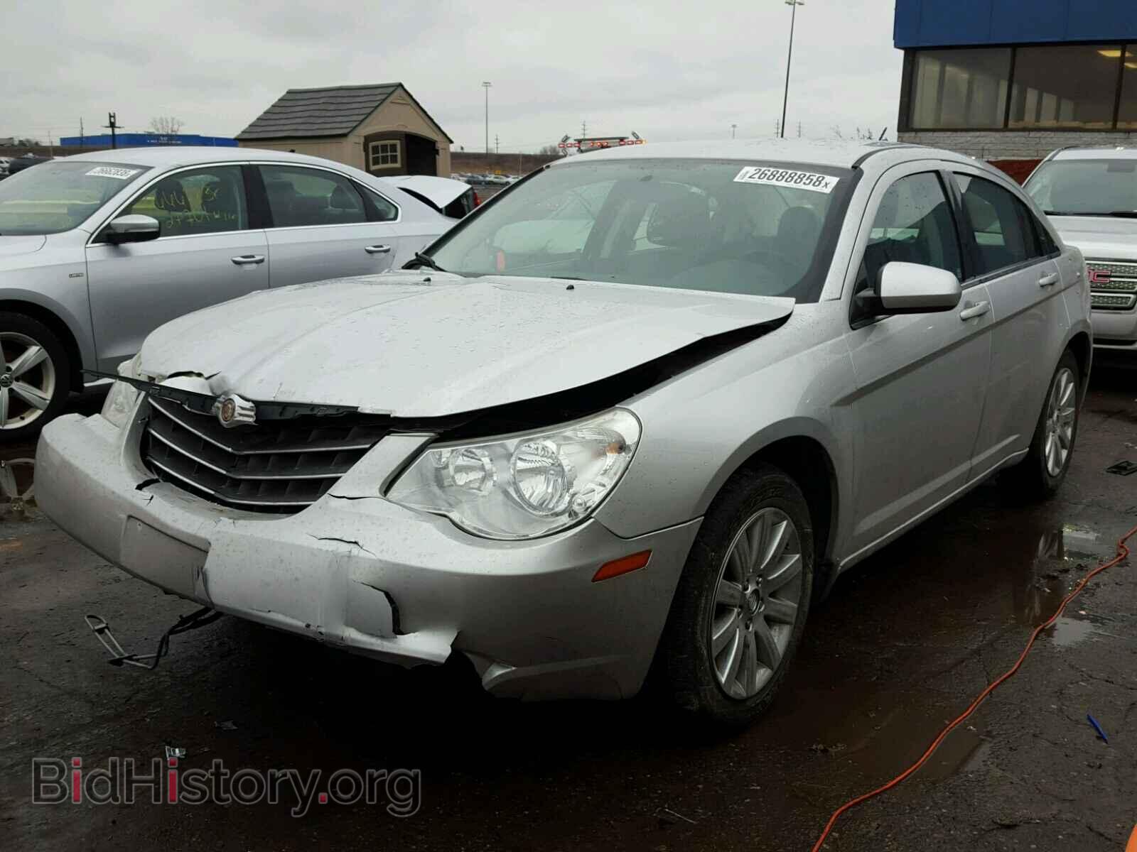 2010 CHRYSLER SEBRING - VIN: 1C3CC5FB7AN230184 - Фото 2
