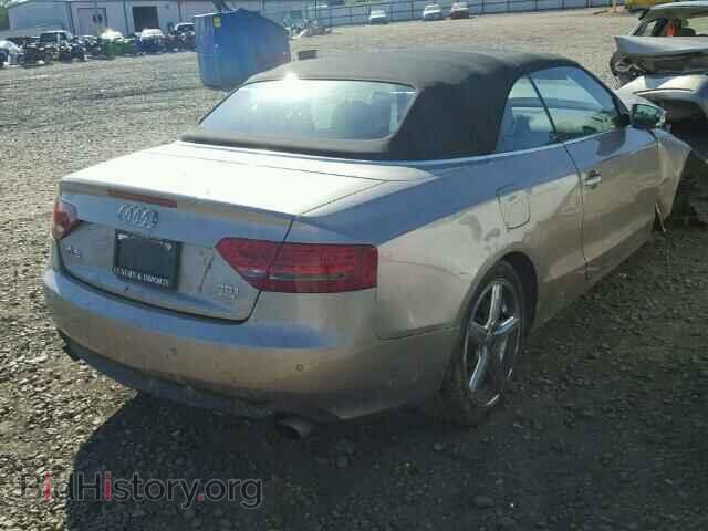 2010 AUDI A5 - VIN: WAULFAFH2AN012604 - Фото 4