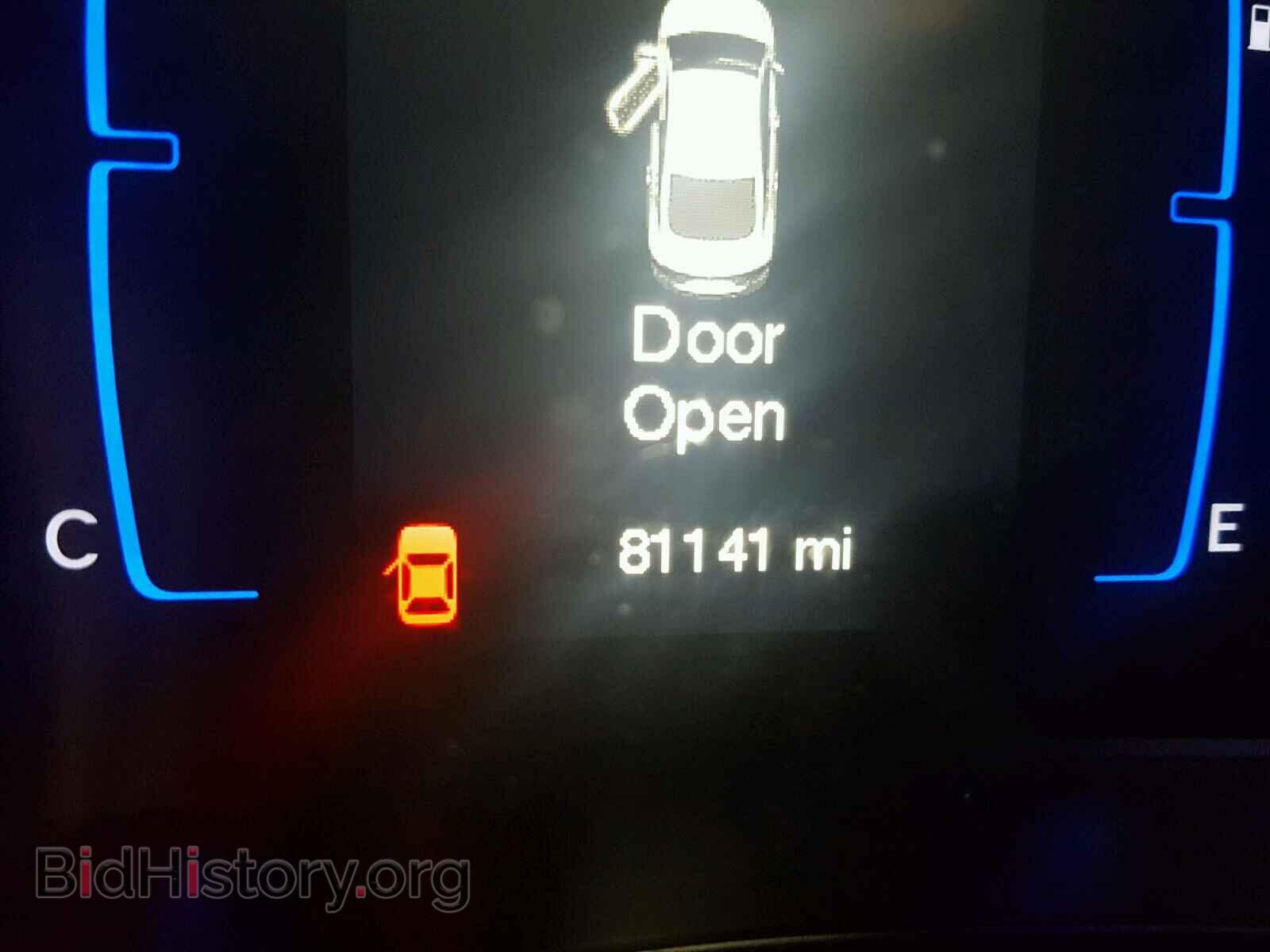 2015 CHRYSLER 200 - VIN: 1C3CCCAB3FN603806 - Photo 8