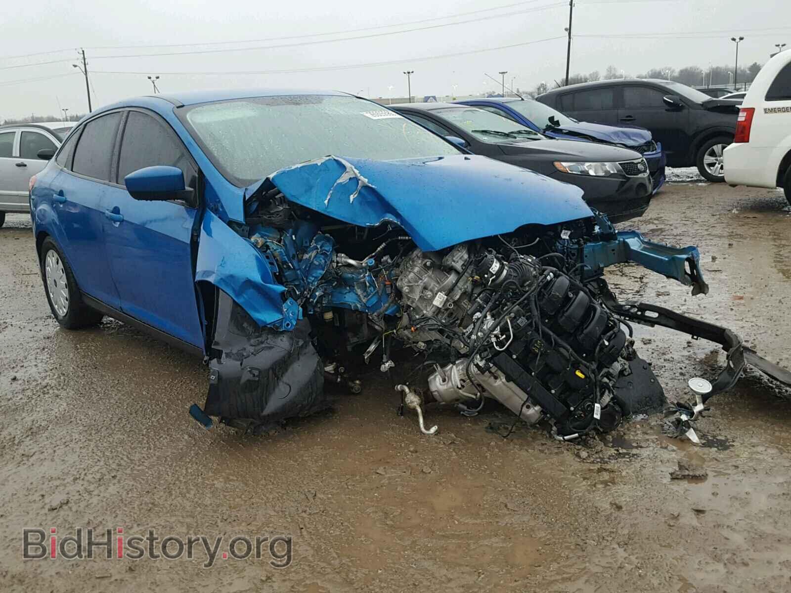 Photo 1FAHP3F20CL233975 - FORD FOCUS 2012