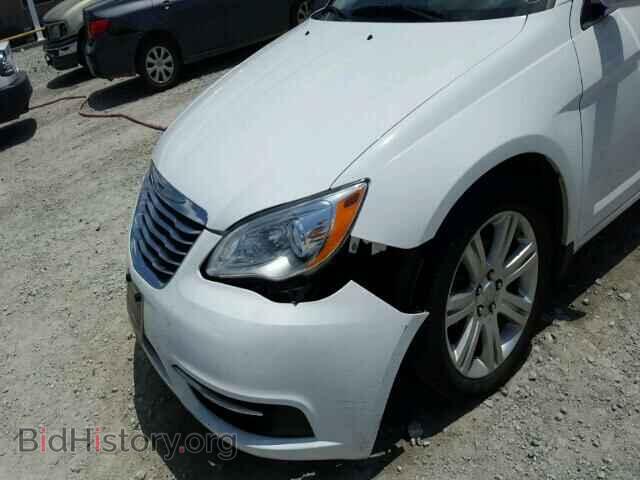 2013 CHRYSLER 200 - VIN: 1C3CCBAB6DN640324 - Фото 10
