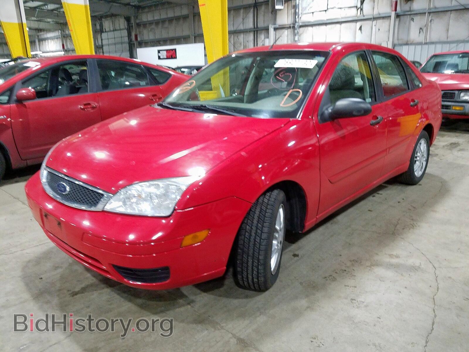 2005 FORD FOCUS - VIN: 1FAFP34N25W271164 - Фото 2